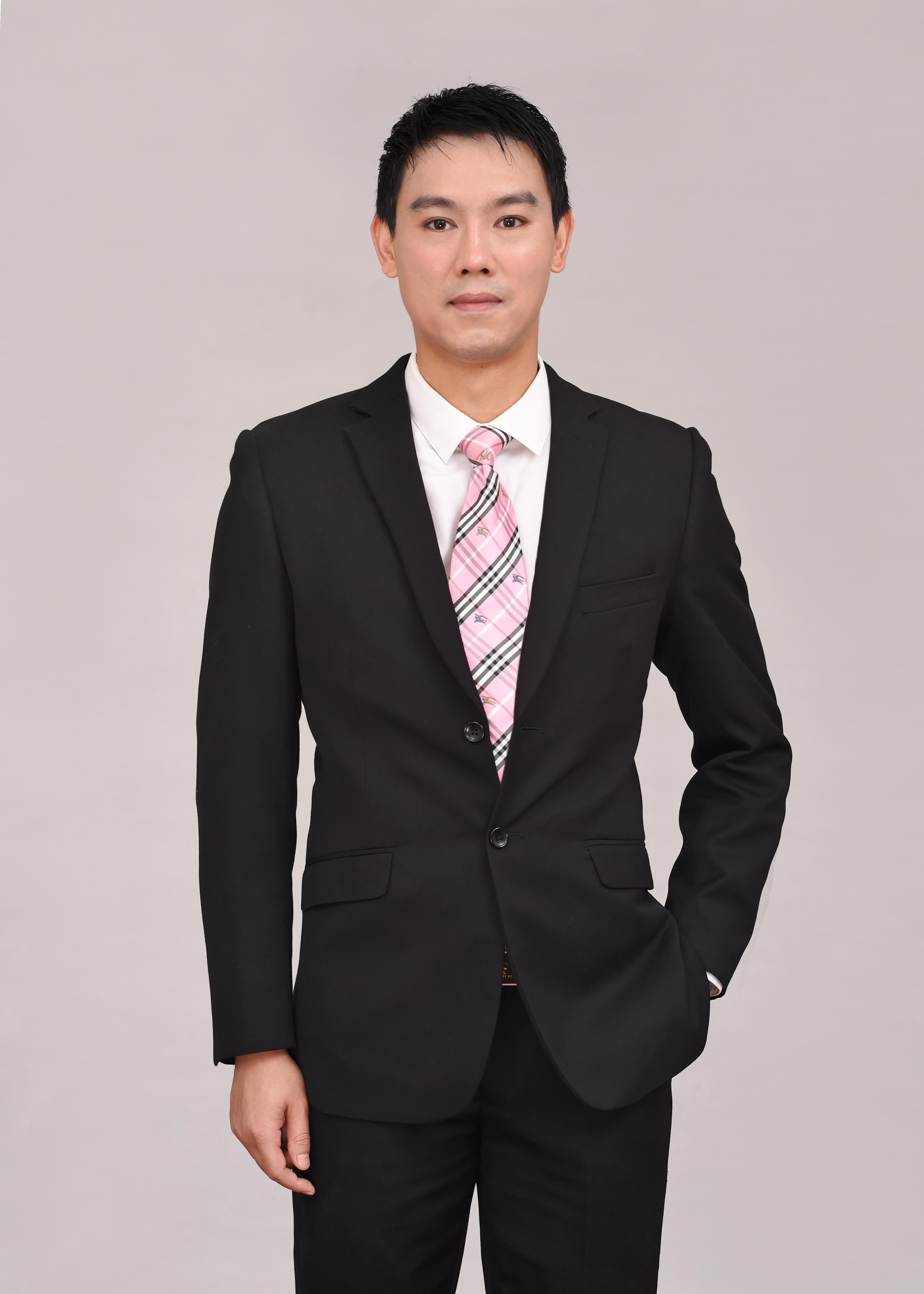廖影农动态图形设计负责人